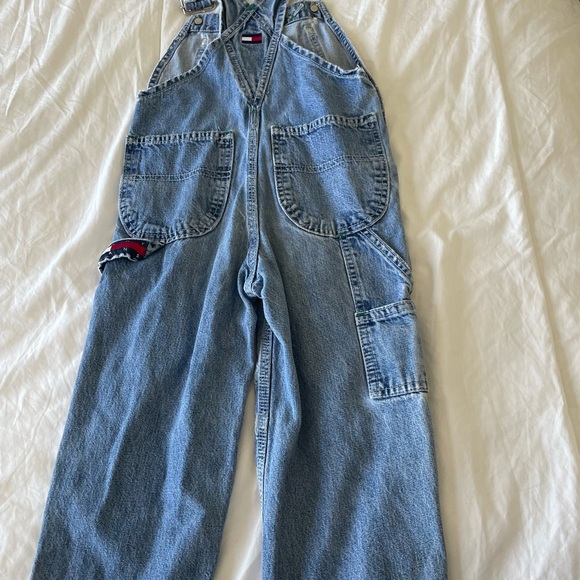 Vintage Boys Size 4 Tommy Hilfiger Light Blue Denim Overalls - Picture 3 of 6